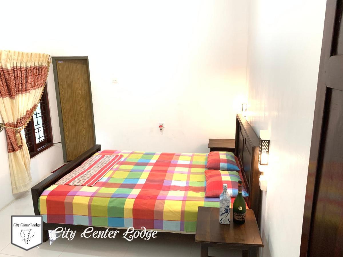 City Centre Lodge Ponnarankulama Zewnętrze zdjęcie